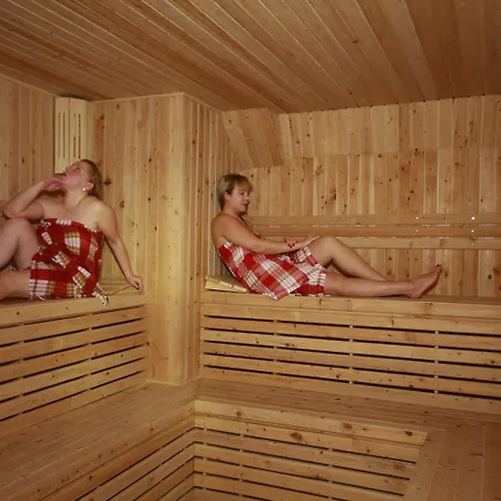 Grand Unal מלון 3*