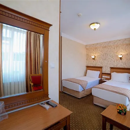 格兰德乌纳尔酒店 酒店