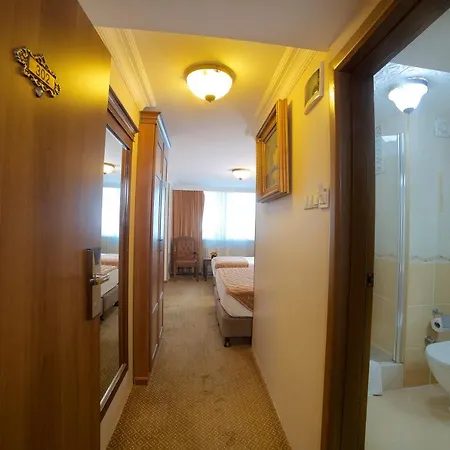 格兰德乌纳尔酒店 酒店 3*