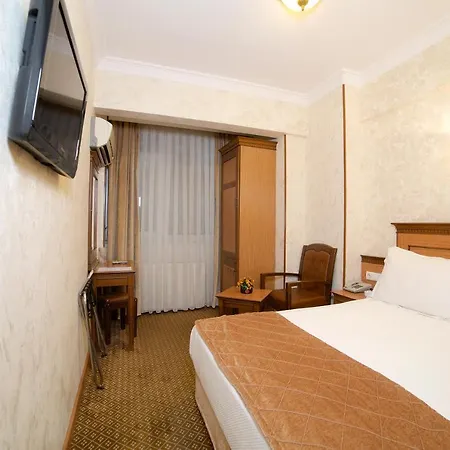 그랜드 우날 호텔