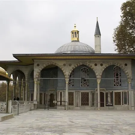 그랜드 우날 호텔 3*