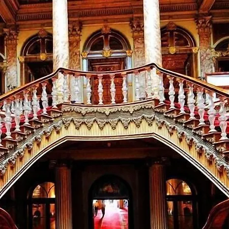 그랜드 우날 호텔